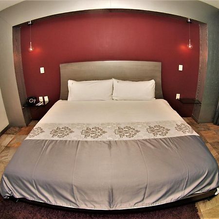 Hotel Vista Hermosa Гвадалахара Экстерьер фото